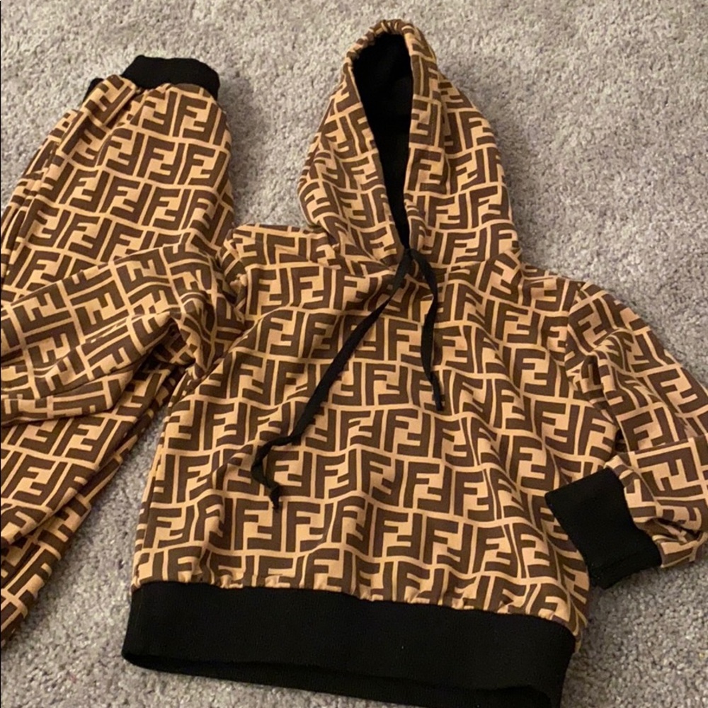 Kid sweatsuit